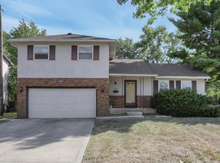 1655 Pin Oak Dr, Columbus, OH 43229