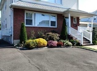 16 Morton Ave, East Rockaway, NY 11518