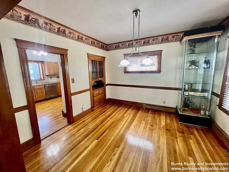 616 Adams St — Photo 5