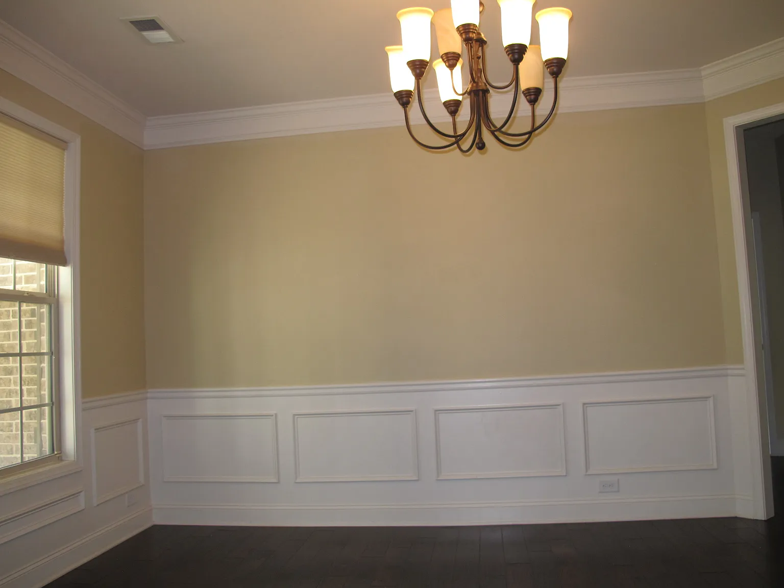 5 bed, 3.5 bath, 3359 sqft, $3,500 — Photo 4