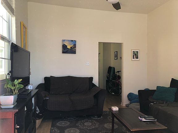 3rd image of 4331 Baudin St