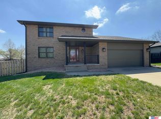 113 Regency Dr, Beatrice, NE 68310
