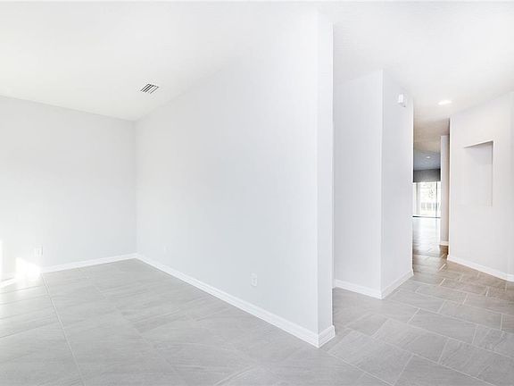 2nd image of 26018 Meadow Breeze Ln
