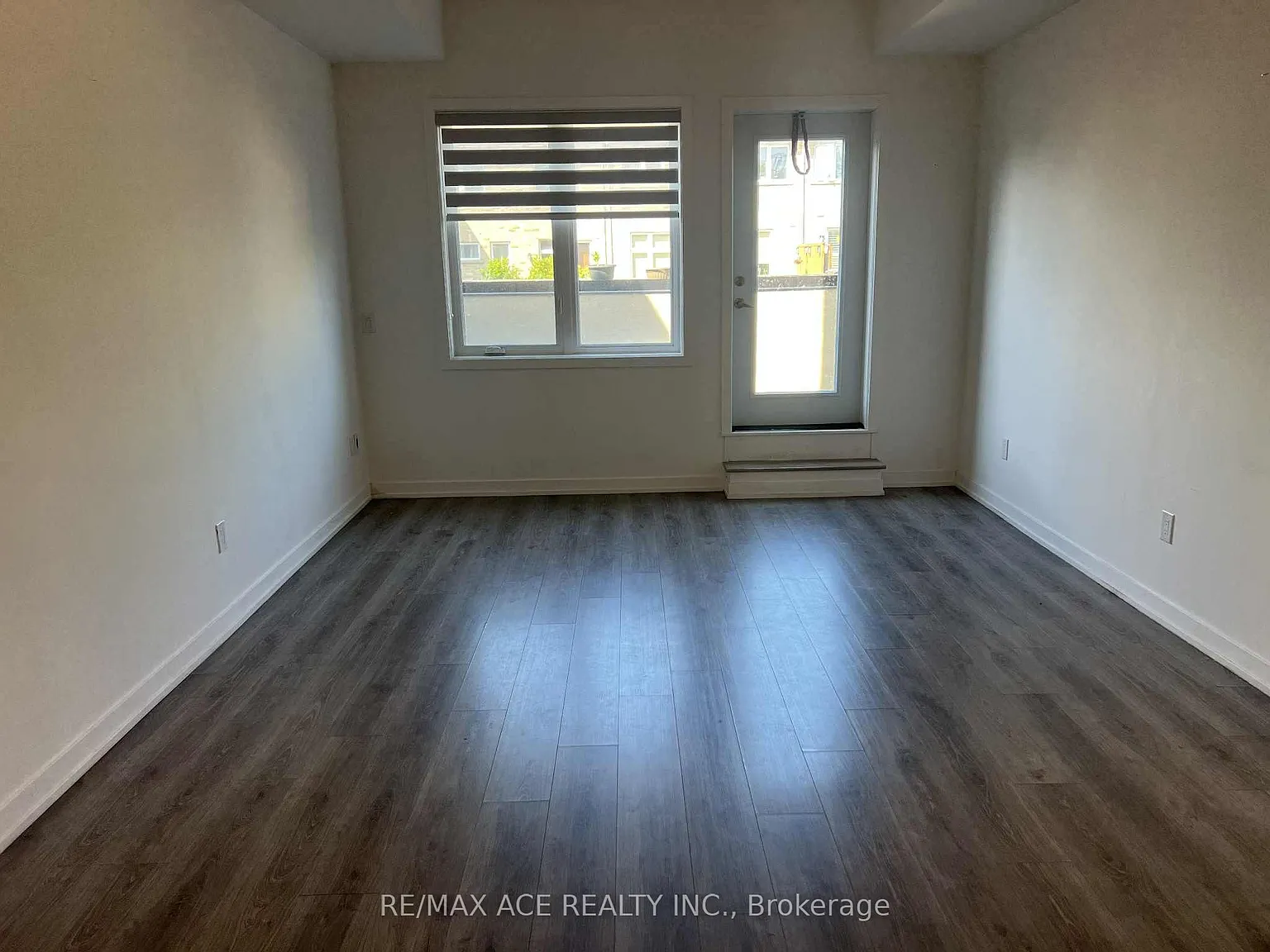 3 bed, $2,700 — Photo 3