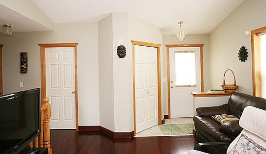 5th image of 108 Arbour Grove Close NW