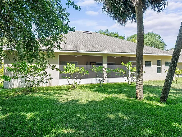 24 Lakecliff Dr — Photo 56