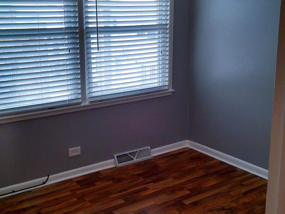 1st image of 563 Lynn Ct Unit D
