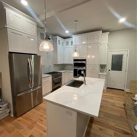 658 Darlington Cir NE — Photo 3