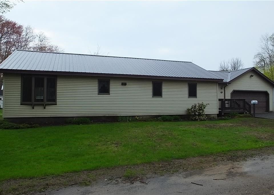 1st image of 47 Groman Dr