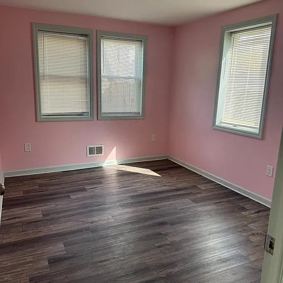 401A Lawrence St — Photo 14