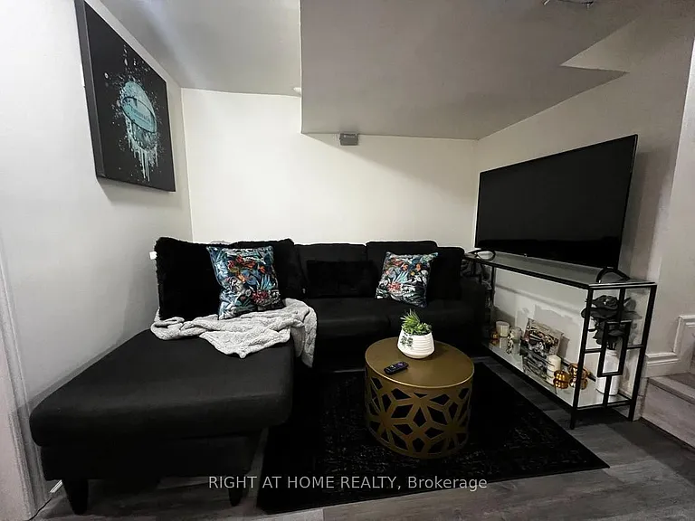 36 Mintwood Dr — Photo 7