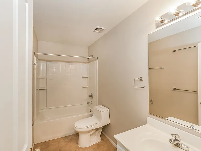 21118 E Stonecrest Dr — Photo 14