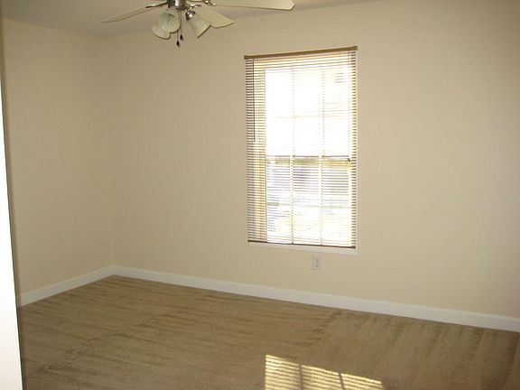 5th image of 108 Country River Dr