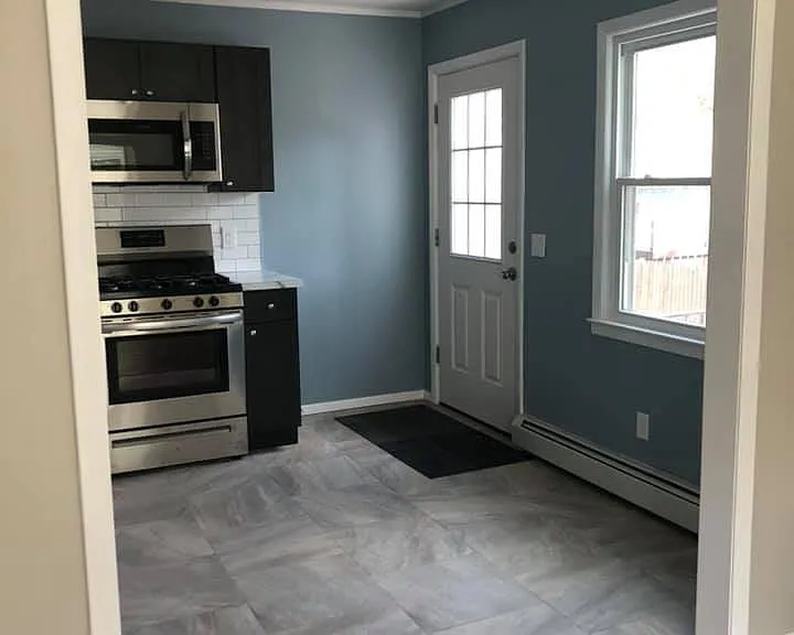 51 Roosevelt Ave #A — Photo 3