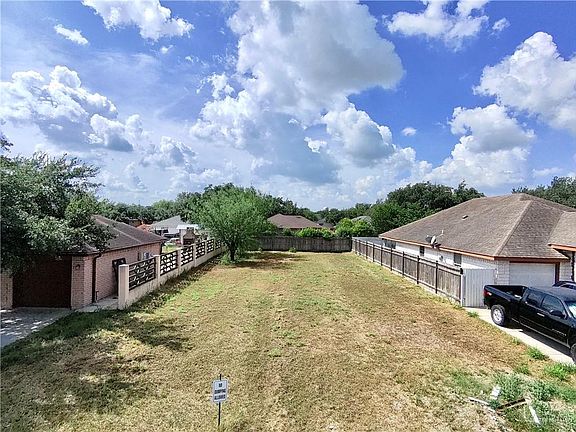 2nd image of 3505 Queta Ave