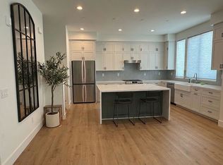 1652 Clement Ave, Alameda, CA 94501