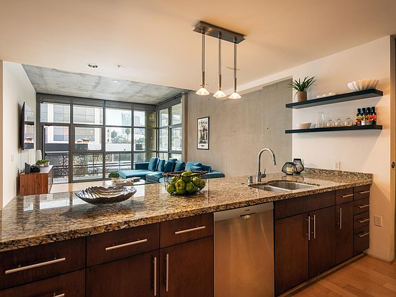 5th image of 1494 Union St Unit 201