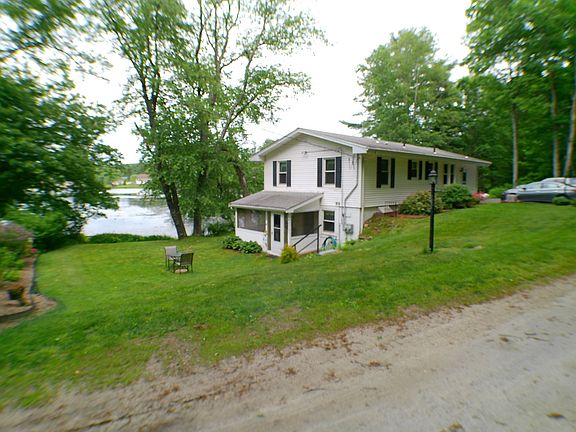 2nd image of 20 Forest St