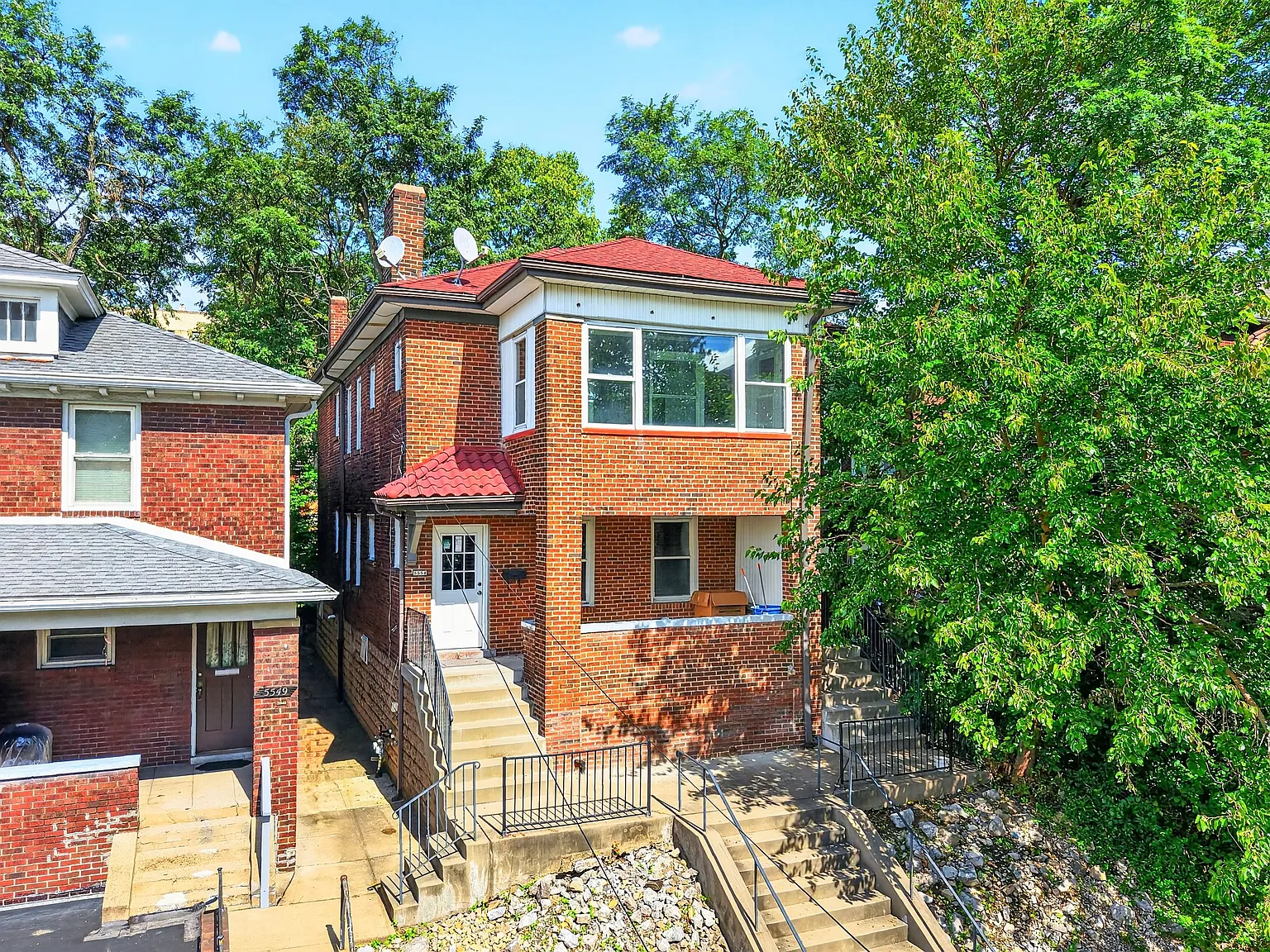 2 bed, $1,100 — Photo 2
