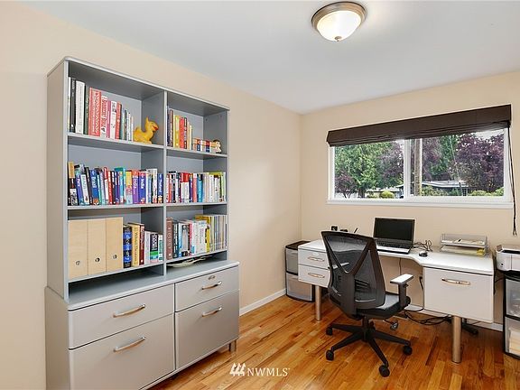 5th image of 16516 NE 27th Pl