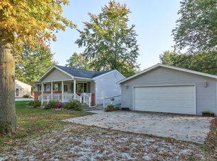 208 Coal St, Saint Charles, MI