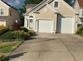 1035 Harvest Ct, Coraopolis, PA