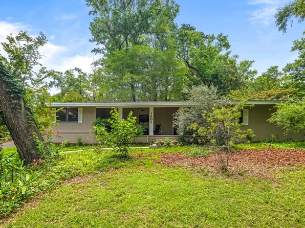 1802 W Indian Head Dr, Tallahassee, FL 32301