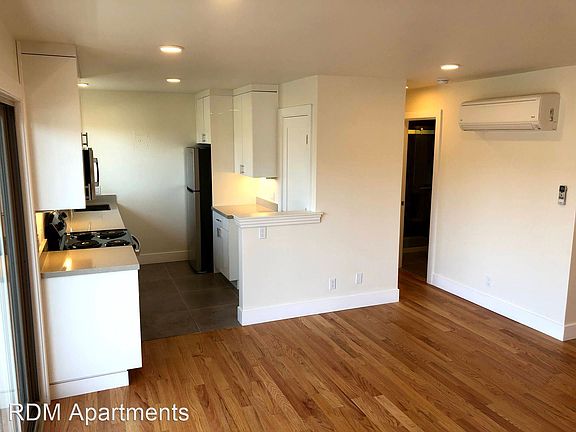 5th image of 566 Vallejo St E #27