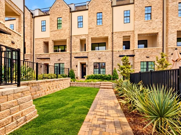 645 Dalton Ln, Irving, TX 75039