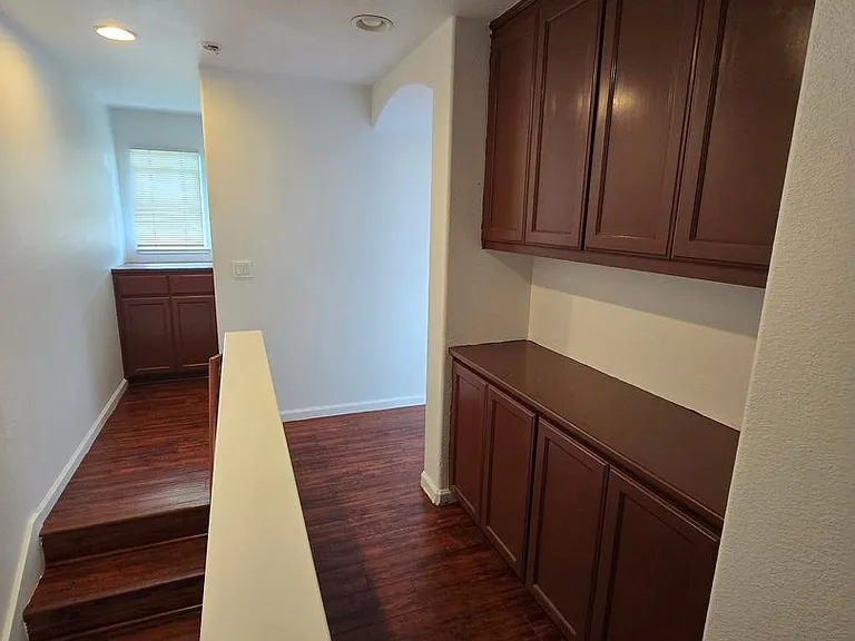 223 Santa Barbara St — Photo 11
