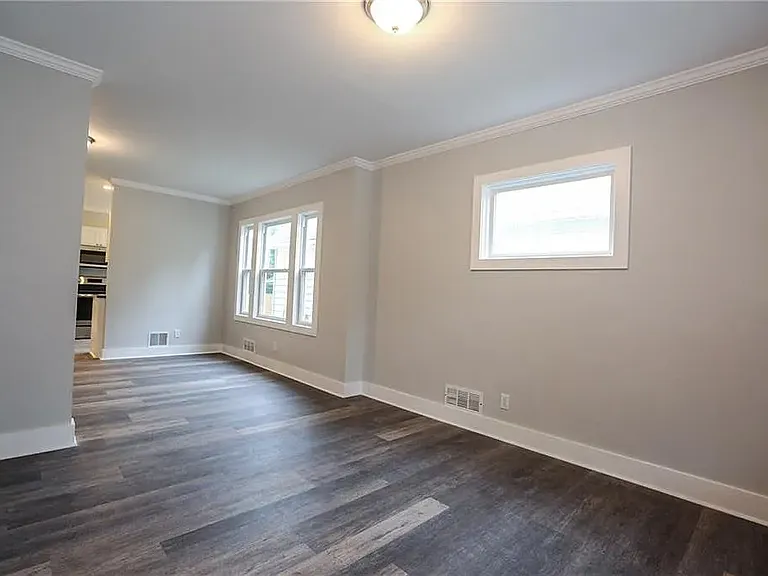 425 Gregory St #1 — Photo 9