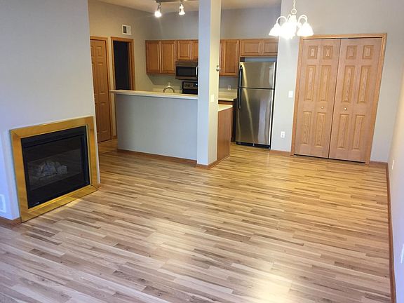 3rd image of 3820 Vermilion Ct S #108
