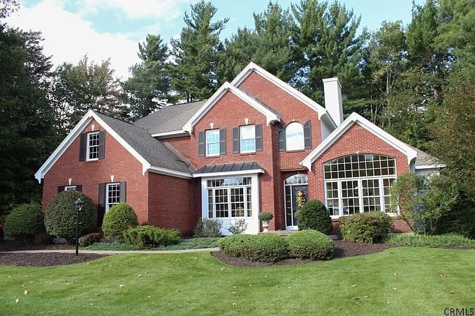 1st image of 7 Ashley Pl
