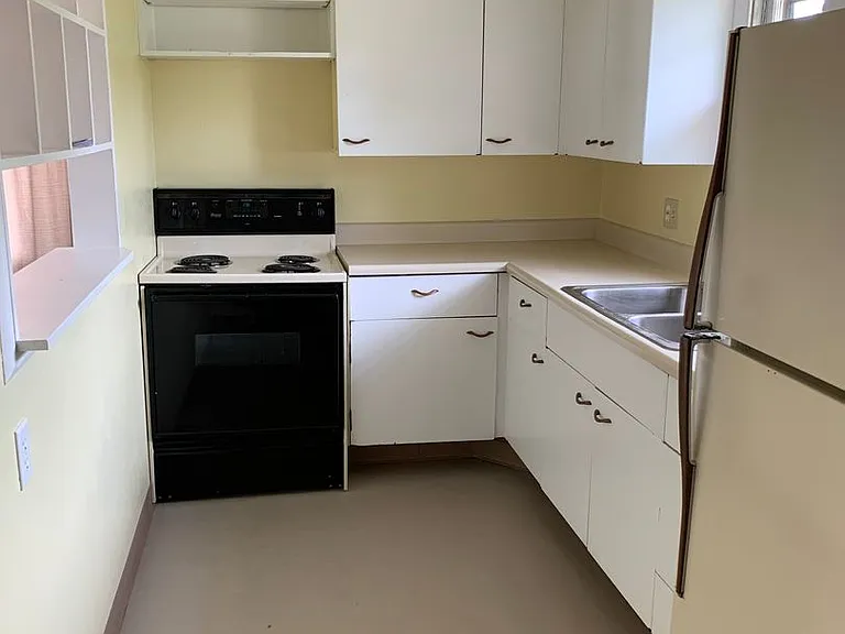 2303 Walnut Dr — Photo 5