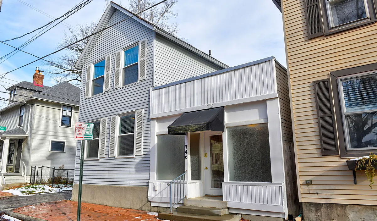Building Photo - 746 Beech St