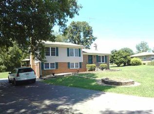 390 Kitchens South Rd, Bowling Green, KY 42101