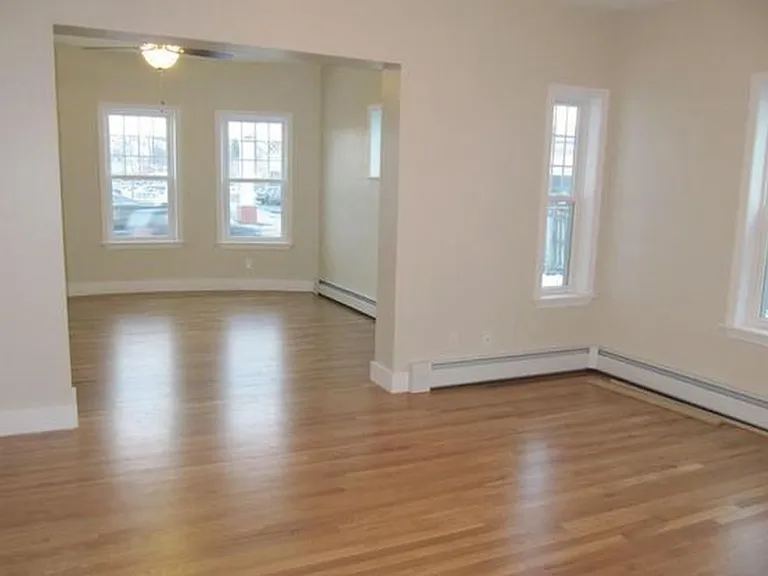 539 Southbridge St #1 — Photo 2