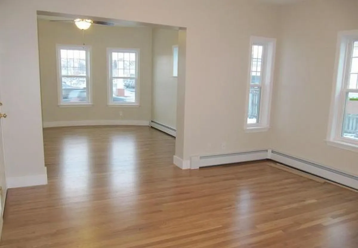 Building Photo - 539 Southbridge St #1