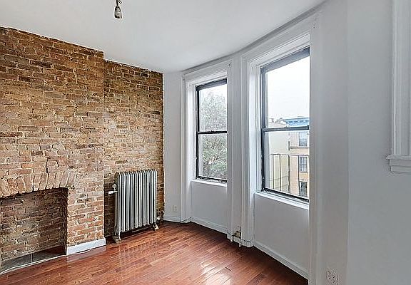 5th image of 647 Prospect Pl #13