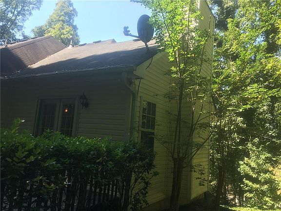 3rd image of 99 Valley Brook Cir E