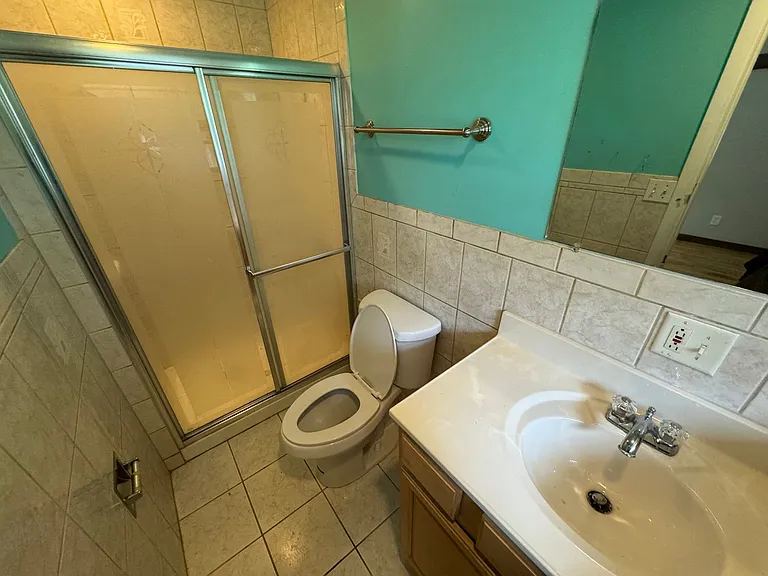2910 Killarney Dr — Photo 17