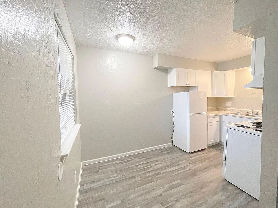 1st image of 311 SE 66th St #9