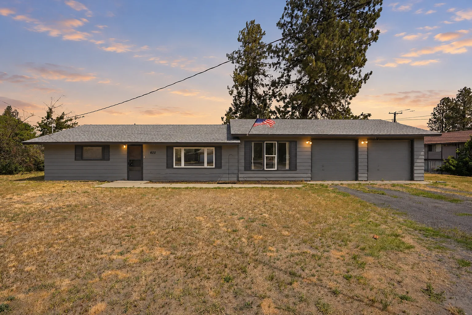 3 bed, 1850 sqft, $2,100 — Photo 1