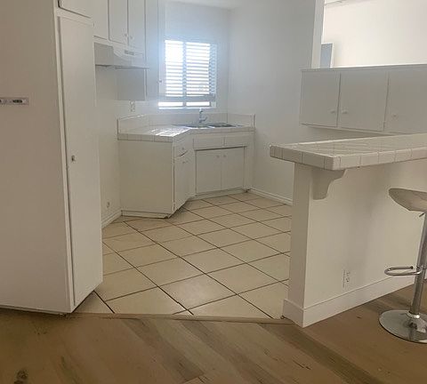 2nd image of 21709 Saticoy St #4