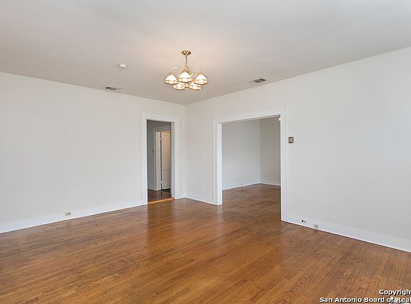 4th image of 1746 McKinley Ave
