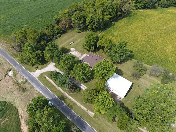3rd image of 231 County Road 1200 N