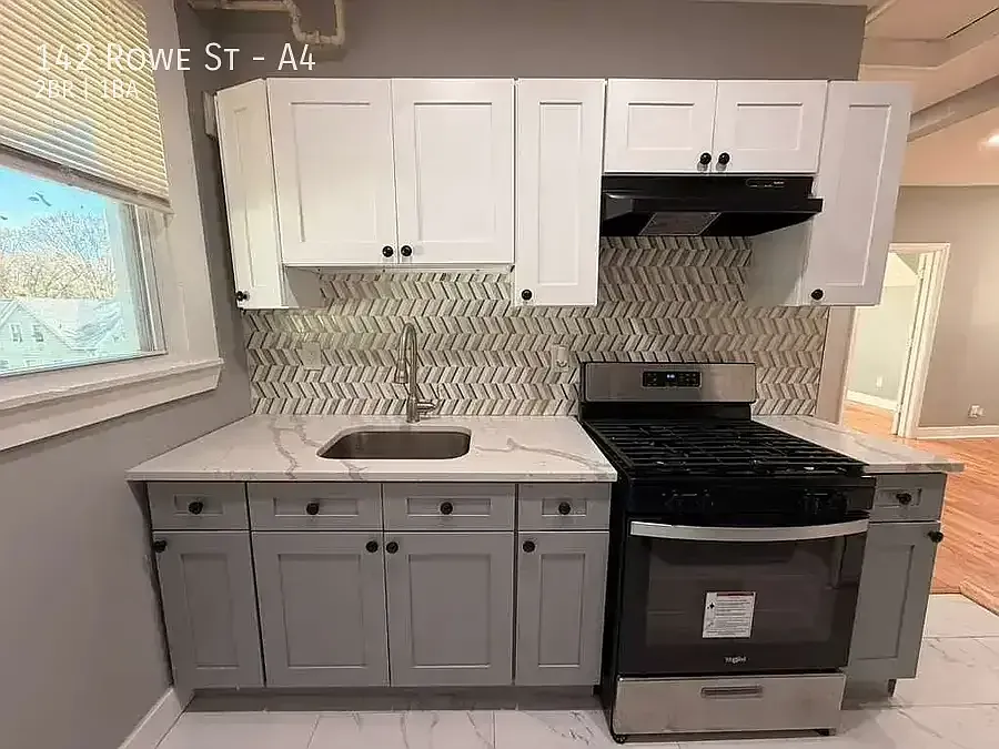 142 Rowe St #A4