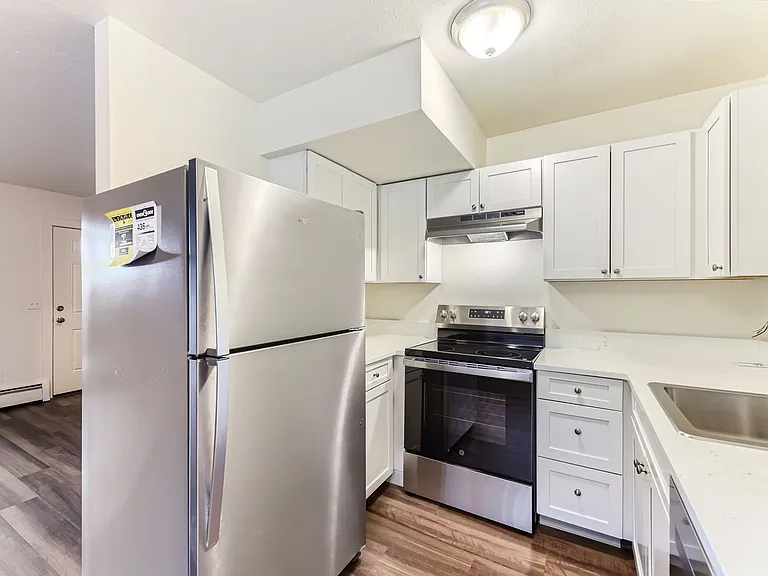 2340 Walnut Street — Photo 6
