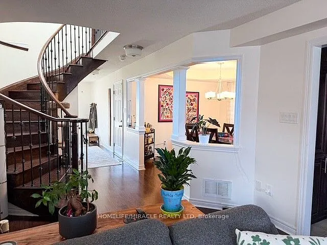 54 McCourt Dr — Photo 4