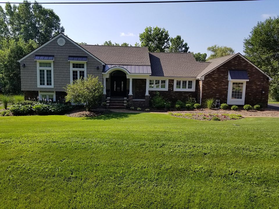 1st image of 2270 Shore Hill Dr